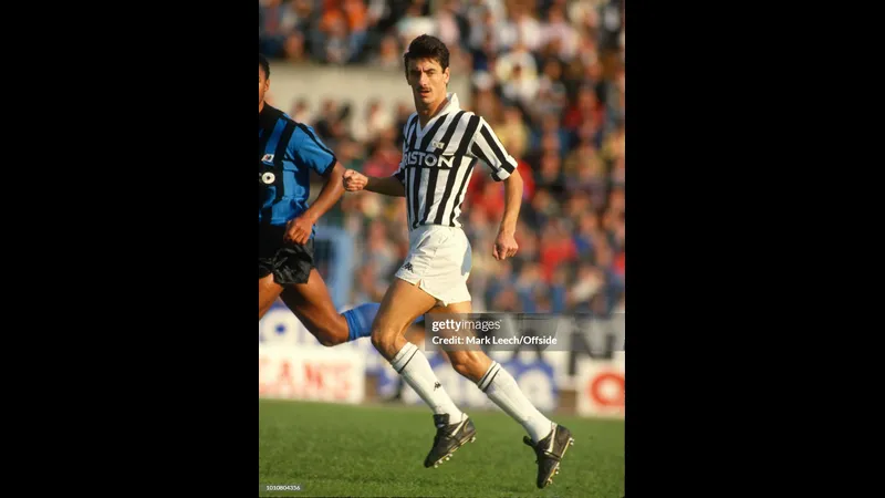 Trận đấu bóng đá giữa Pisa và Juventus - "Pisa" vs "Juventus"