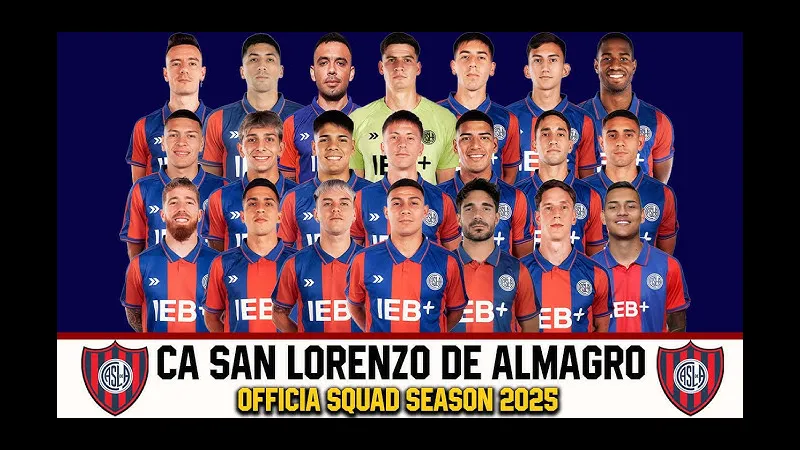 Cầu thủ San Lorenzo vượt qua phòng ngự của Sportivo Trinidense Cầu thủ San Lorenzo vượt qua phòng ngự của Sportivo Trinidense