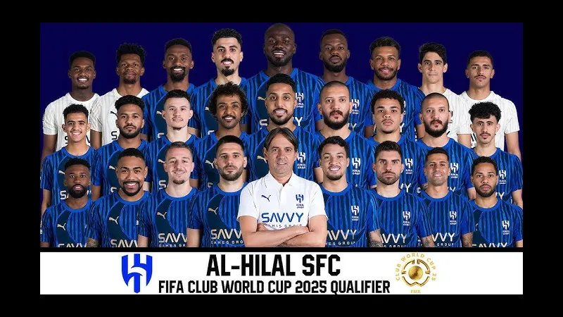 Cầu thủ Al Hilal và Damac cạnh tranh gay gắt trên sân